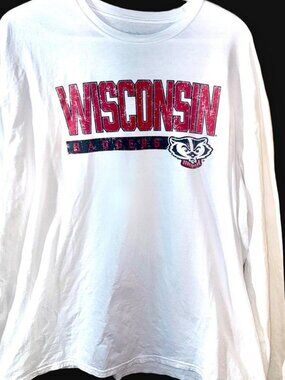 Wisconsin Badgers White Long Sleeve Graphic Tee Mens 2XL Captivating